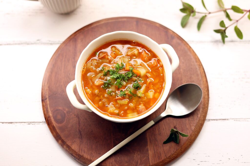 soup, vegetable soup, minestrone-8021565.jpg