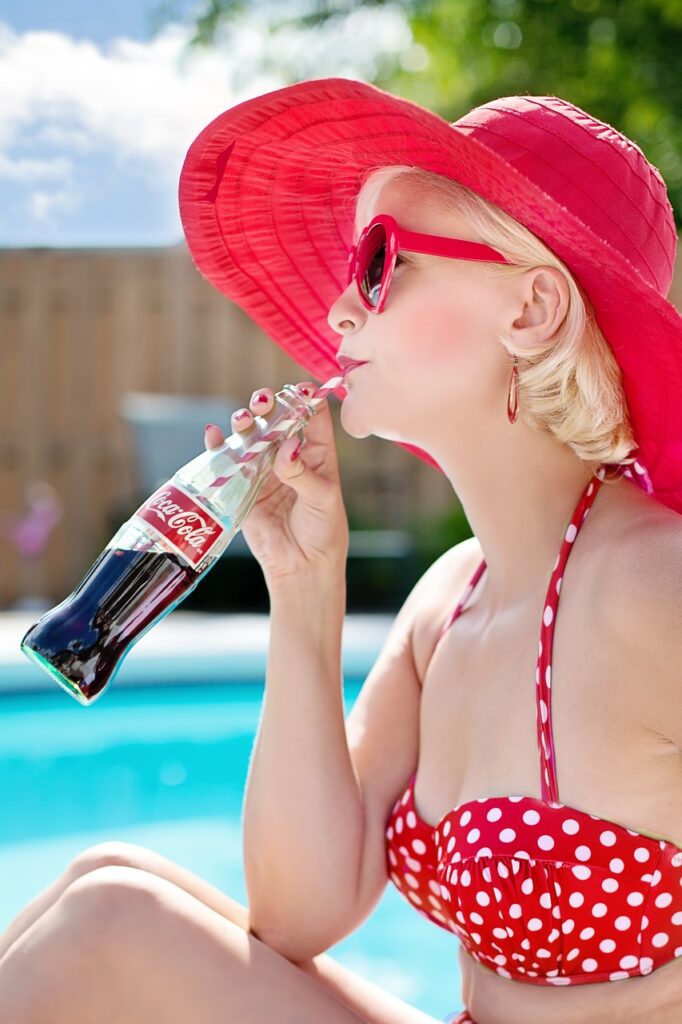 woman, drinking, coca-cola-842141.jpg